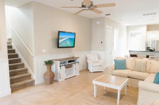 Teal Dreams by AvantStay 3 blocks to Beach Back Patio Seating - Santa Rosa Beach - 2
