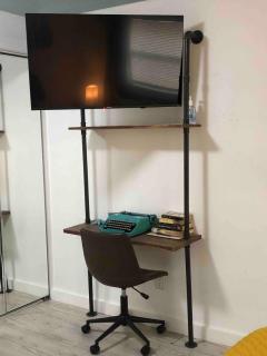 St Pete Modern Retro Oasis - 2