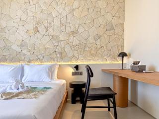 Saint Cloud - Canggu - 1