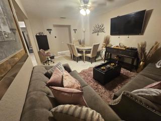 Cozy & Spacious 2 Bedroom Haven - - Non Smoking - Lehigh Acres - 9