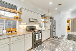 Sauna, Hot Tub and Cold Plunge Oklahoma City Home! - Oklahoma City - 2
