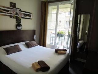 Hotel de la Paix - Caen - 1