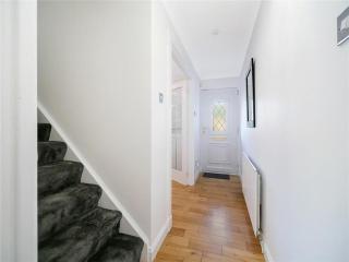 Beautiful House in Thornliebank - 3