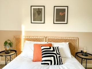 Tornado Chase - Luxury & Spacious 5 Bedroom Home - Sleeps 8 - 3