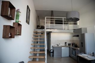 Le Passementier, T2 duplex grand volume parking souterrain wifi Netflix - Saint Etienne - 8