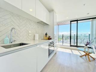 City Lights Getaway - 1BR Studio Central Living - Auckland - 1