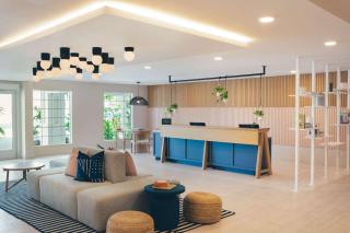 Hampton by Hilton Grand Cayman Seven Mile Beach - 7