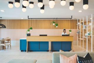 Hampton by Hilton Grand Cayman Seven Mile Beach - 6