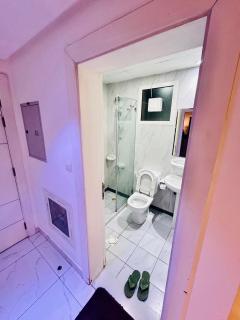 Feel at Home Spacious 2 Bed Room Apartment - 9