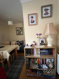 Old town, free parking, Outlander experience - 7