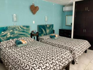 Cancun Oceanfront, Entire Apartment - Cancún - 2