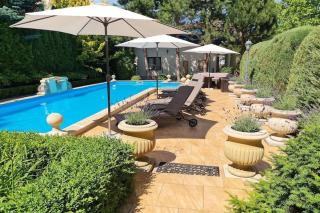 Comfortable house with two swimming pools - Trzęsacz - 0