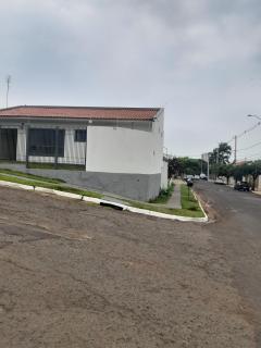 Casa com piscina - Ourinhos - 2