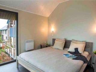Cozy Villa for 8 with Balcony & Fireplace - Boussu-lez-Walcourt - 4