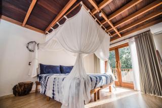 Villa Nautilus Treehouse - Ubud - 1