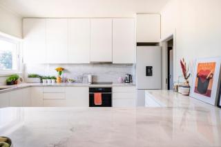 Big apt 4beds with terrace, 15 mins to Lisbon - Almada - 5