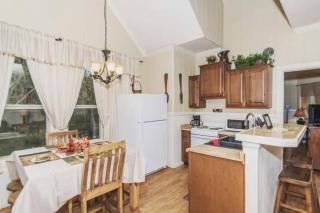 Treehouse 2 - Cardinal Casita - 9