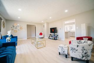 Spacious 5BR 2BA Free Parking Minutes to DC with Foosball - 7