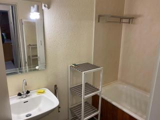 Appartement skis aux pieds, F2+Cabine au 20ème étage - FR-1-814-25 - Besse-et-Saint-Anastaise - 4