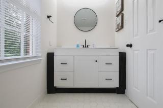 Spacious Family Oasis with Hot Tub & Game Tables - Fayetteville - 5