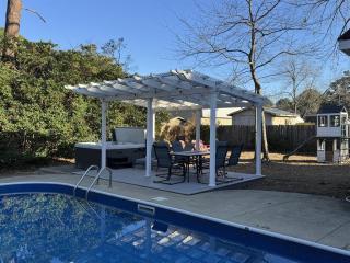 Ultimate Family Getaway Private Pool and Hot Tub - Fayetteville - 8