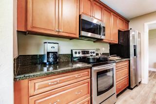 Stylish 3BR Family Retreat in Lake Park - West Palm Beach - 7