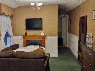 Diadem Hotel - 1