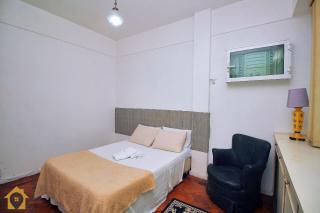 Apto com Varanda em Localização Privilegiada - Rio de Janeiro - 1