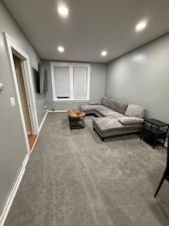 Elegant 3 Bedroom condo near EWR - NJ Transit and NYC - Unit 2 - Elizabeth - 1