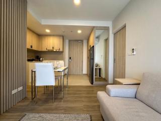 2 BD Skypark Condo - - 4