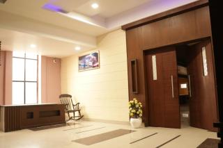 Hotel Royal Palace - 1