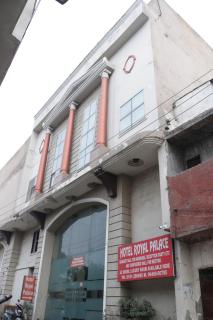 Hotel Royal Palace - Jalandhar - 9
