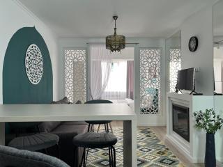Eastern style apartment in Golden Square! - 6