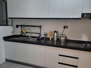 stunning two bedroom apartment with heated swimming pool fully equipped gym ample parking space and a relaxing rooftop with breathtaking views - Nairobi - 5