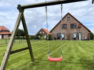 Geraeumige Ferienwohnungen mit eigener Terrasse, Neßmersiel - Neßmersiel - 0