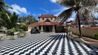 gayatri grihas 130 year old heritage homestay - Trivandrum - 0