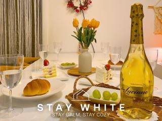 StayWhite #3Room 8people #4Bed #Subway2Line #ShillimStation #Gangnam #Hongdae #AirportBus6017 - Seul - 0