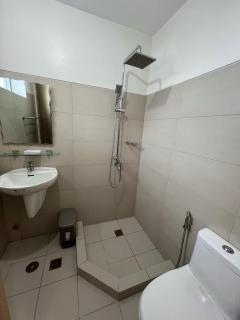 Lakeview Penthouse by Timothy - 5