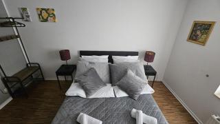 80 m2 moderne und zentrale Wohnung in Hannover mit eigenem Parkplatz - Hannover - 7