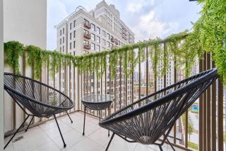 Elegant 2BR Living Steps from Dubai Hills Park - 9