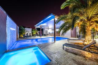 Athena Studio Units - 8