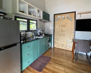 Cest La Vie in San Franz - Entire House with BBQ and Pool - 9
