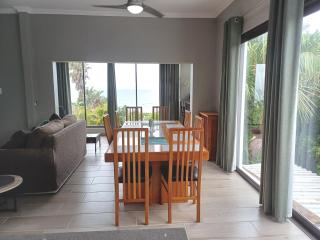 Cove Rock Beachhouse - East London - 7