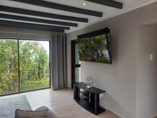 Cove Rock Beachhouse - East London - 1