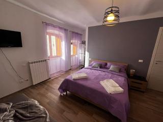 1375 Suites - 9