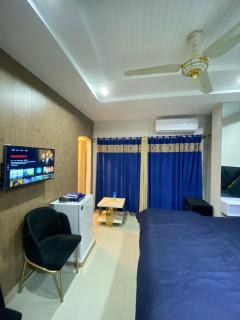 Cozy One-Bed Studio With Self Check-In - Rawalpindi - 1