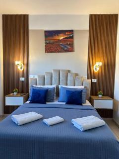Kingsland Apartment Ksamil - 0