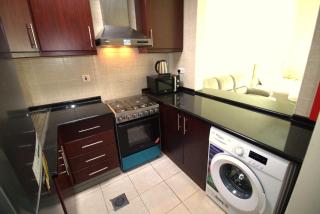 DRUVYA HOLIDAY HOMES, Bld DG079, Street No,3 Discovery Gardens, Close to The Gardens Metro 3 minutes walkable - Dubai - 5