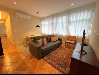 Ipanema Apartamento Posto 9 Espaçoso e Reformado - 0