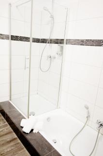 SH Asia Suite l 3 Betten l Sauna l 450m bis Universität - Duisburg - 8